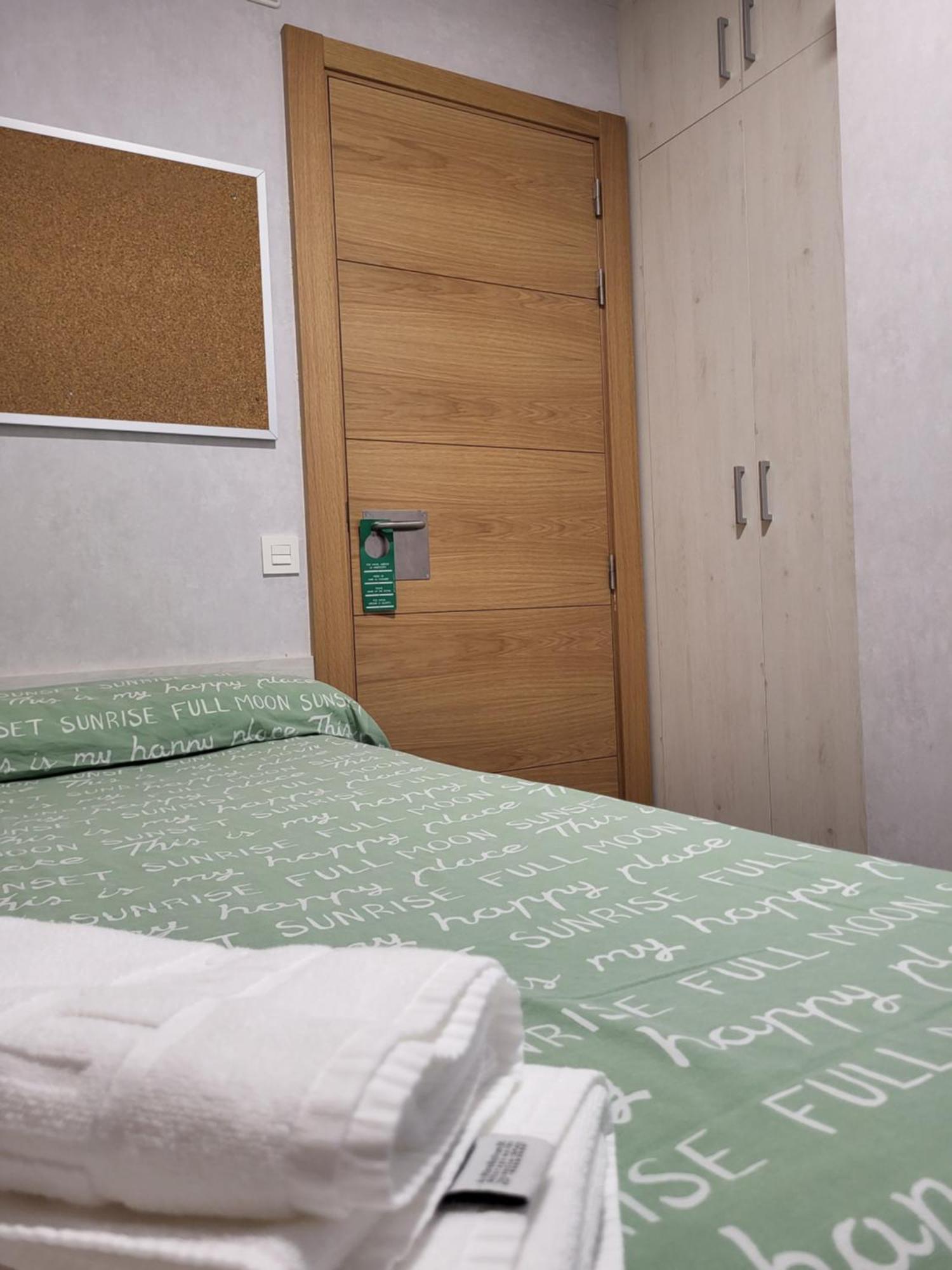 Albergue Residencia Larraona Pamplona Eksteriør bilde